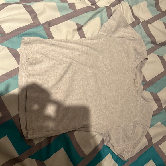 Wilfred Free. Grey/white slightly ribbed T-shirt. Size 2XS. - Picture 3 of 4